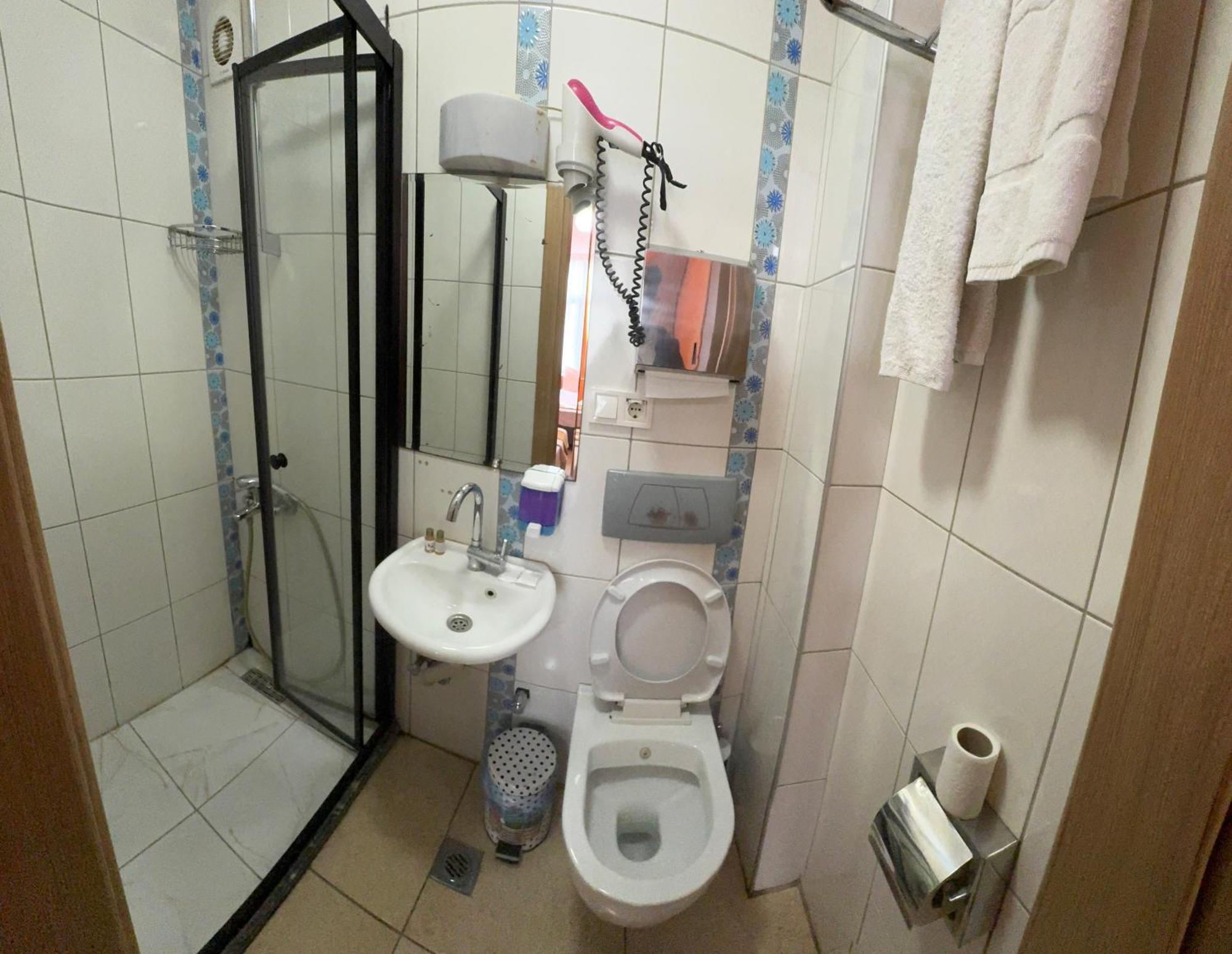 Esen Life Hotel Istanbul Exteriör bild